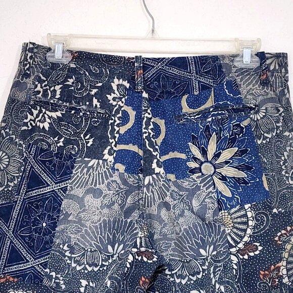 J. Crew Field Short Blue Gray Medallion Pockets 10.25" Inseam Floral - Picture 5 of 8